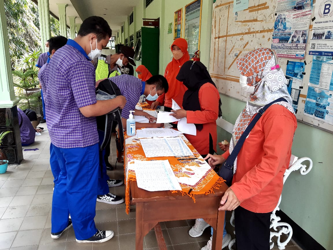Polres Magelang Gelar Vaksinasi Covid-19 di SMA N 1 Mertoyudan, Sasar 512 Orang