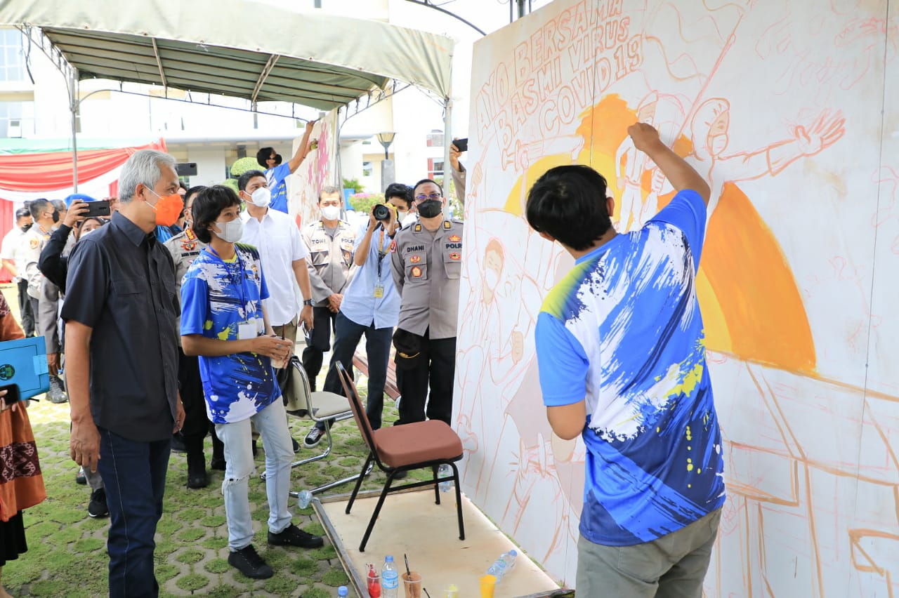 Pemural Cilik Asal Surakarta Grogi Ketemu Ganjar, Ternyata Ini Penyebabnya