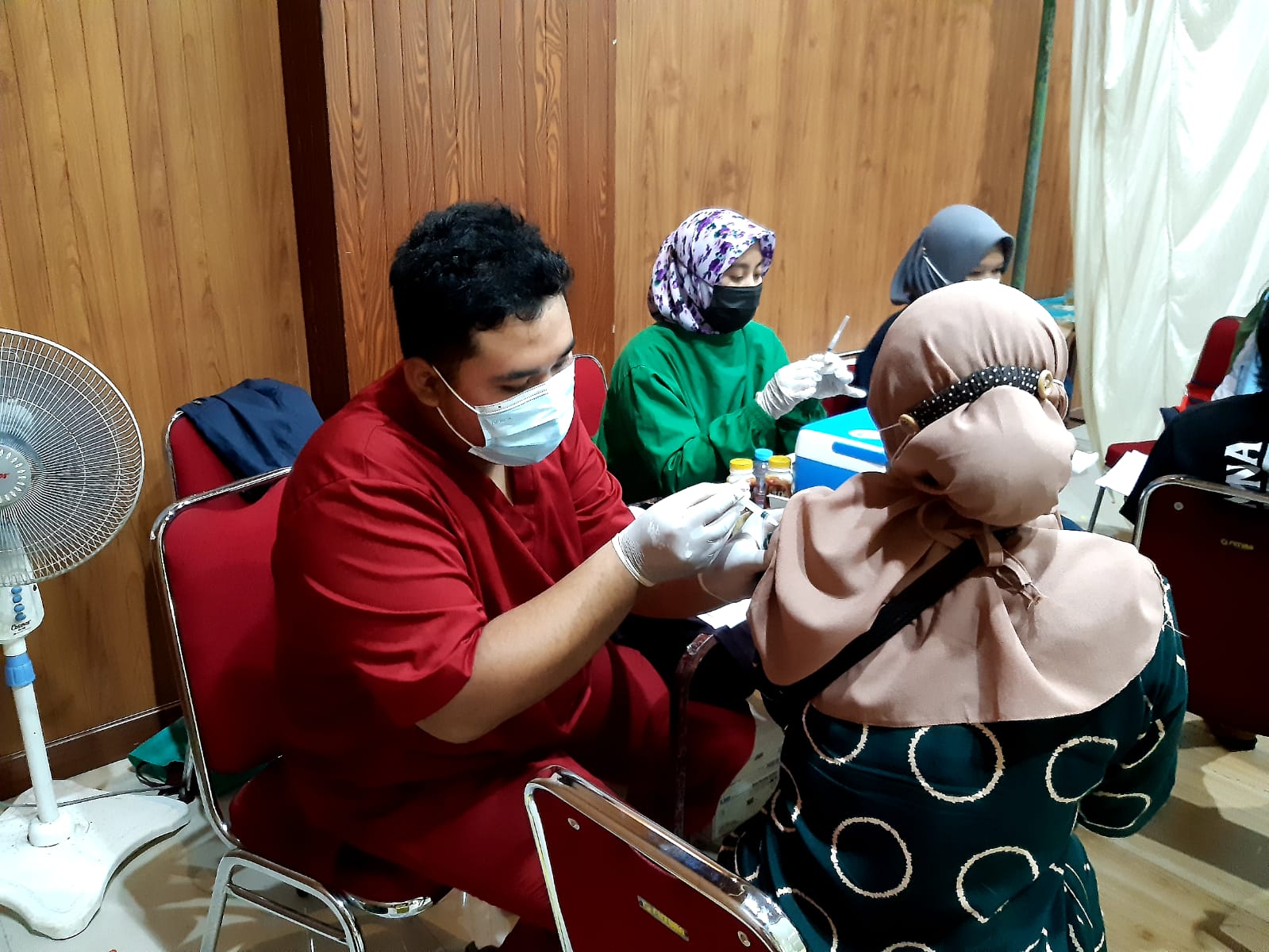 vaksinasi polres magelang di desa pucungrejo