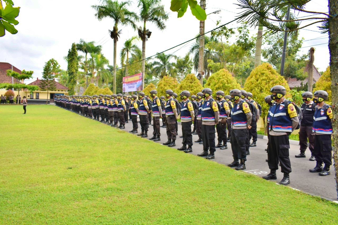 Anggota Bhabinkamtibmas Polres Magelang saat apel pagi