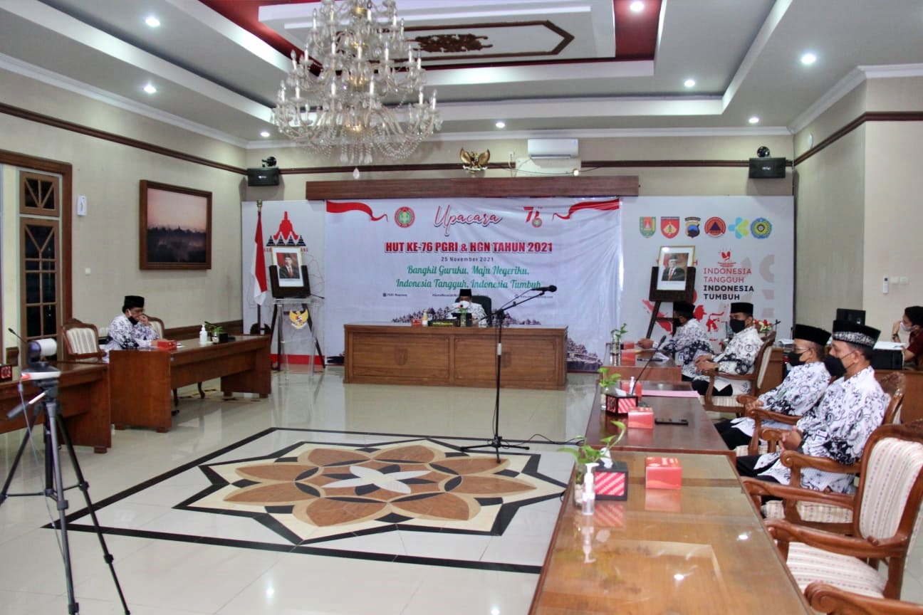 Peringatan Hari Guru secara virtual oleh Bupati Magelang