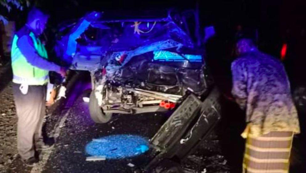 Kecelakaan antara pikap dan truk di Kulon Progo Jogjakarta menewaskan satu orang. (foto: ist)