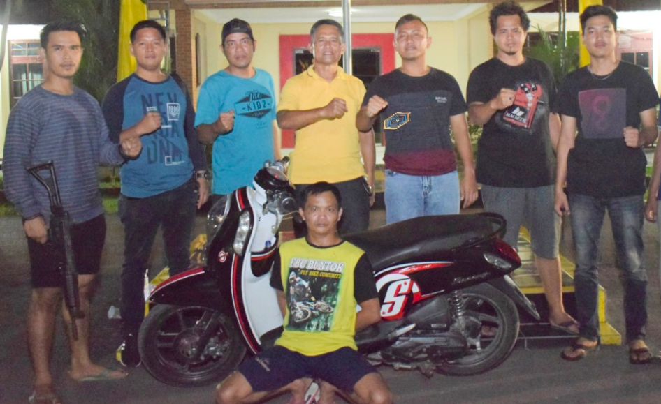 SCOOPY: Ilustrasi penangkapan pelaku curanmor bersama barang bukti sebuah sepeda motor. (foto: ist)