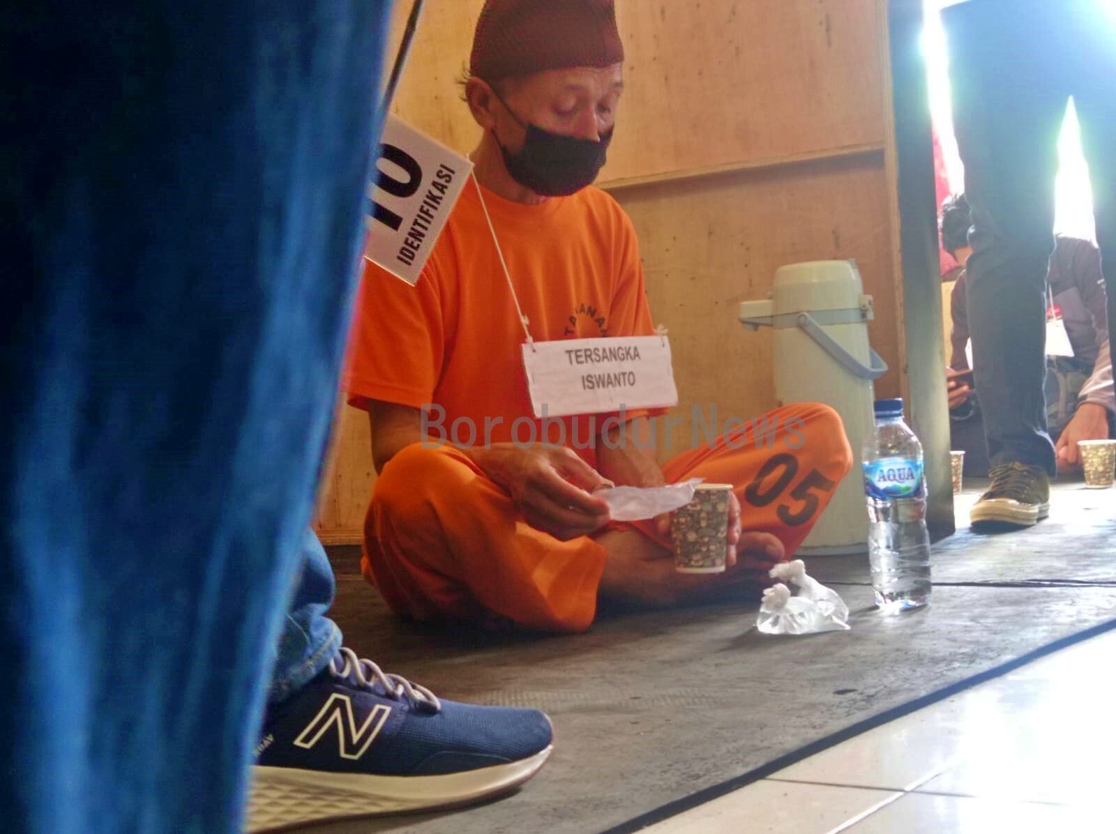 Tersangka dukun pengganda uang di Magelang gelar rekontruksi yang digelar Polres Magelang