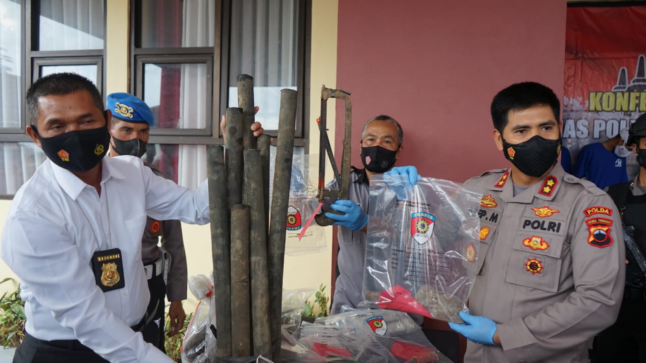 Polres Magelang Kota Bekuk Komplotan Maling Kabel Bawah Tanah Telkom