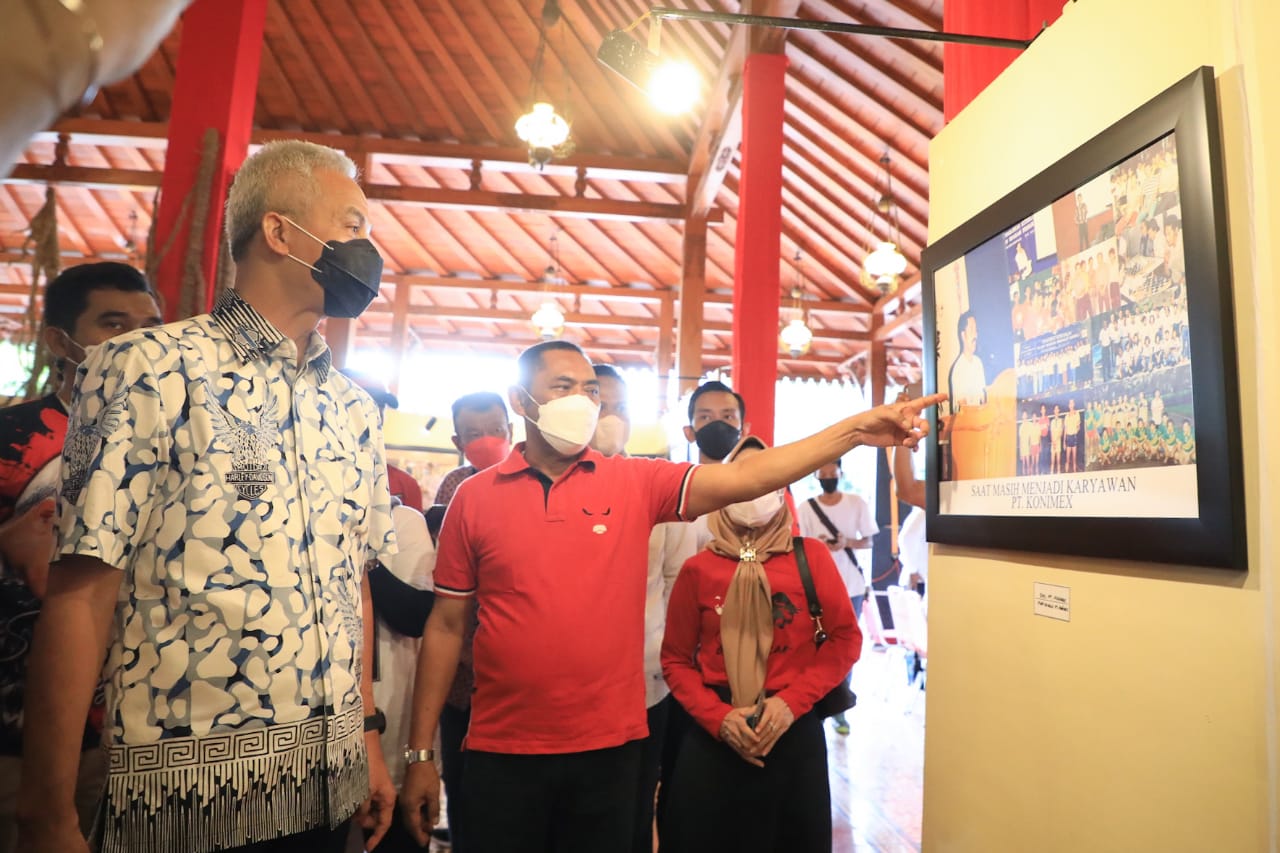 Ganjar Pranowo Buka Misteri Soal Foto ‘Adu Bathuk’ dengan FX Rudy