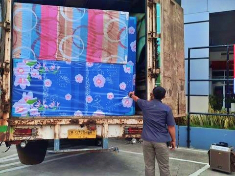 Barang Bukti kasus busa palsu yang diproduksi pasutri ini telah tipu konsumen