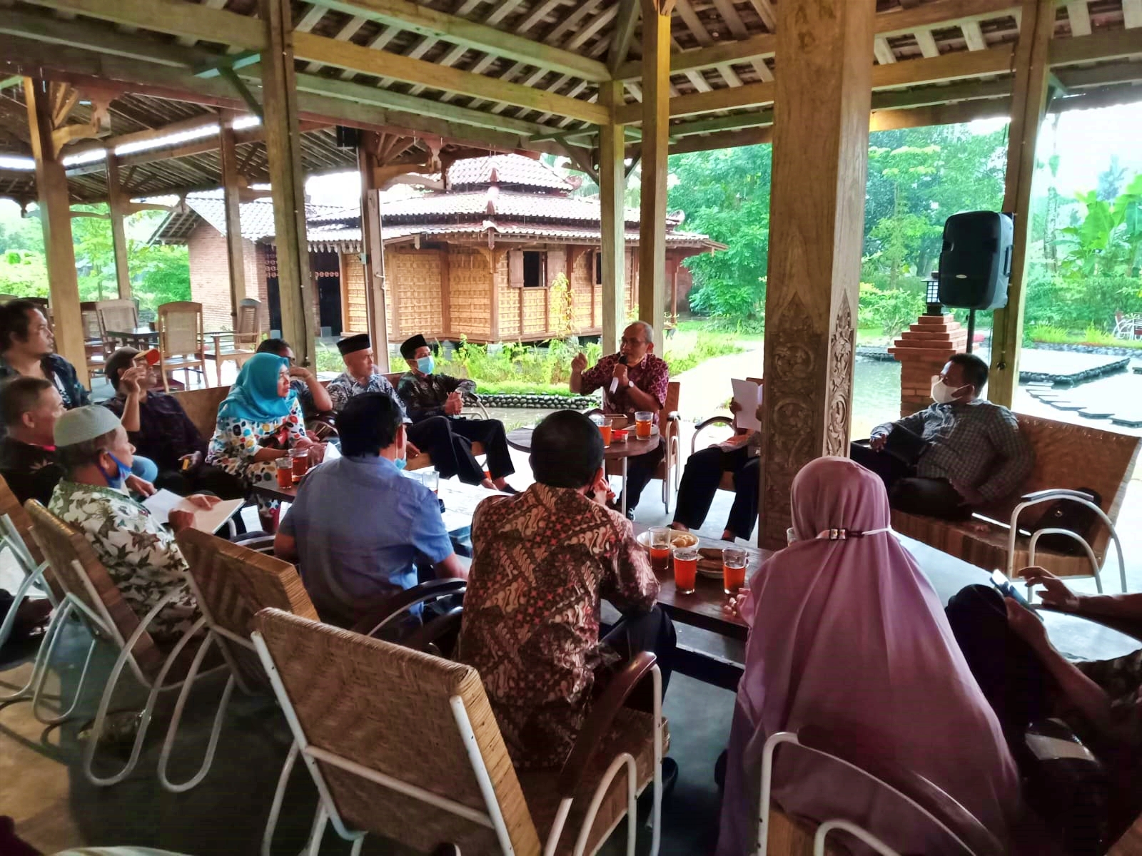Diskusi dan penyampaian pernyataan sikap Paguyuban Kepala Desa Ngestiprojo Kabupaten Magelang