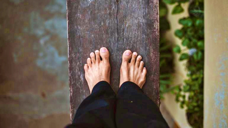 Ilustrasi bunuh diri dengan cara loncat dari gedung