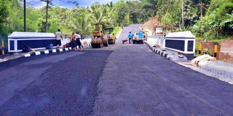 Jembatan kali tangsi penghubung Salaman dengan Kajoran Magelang