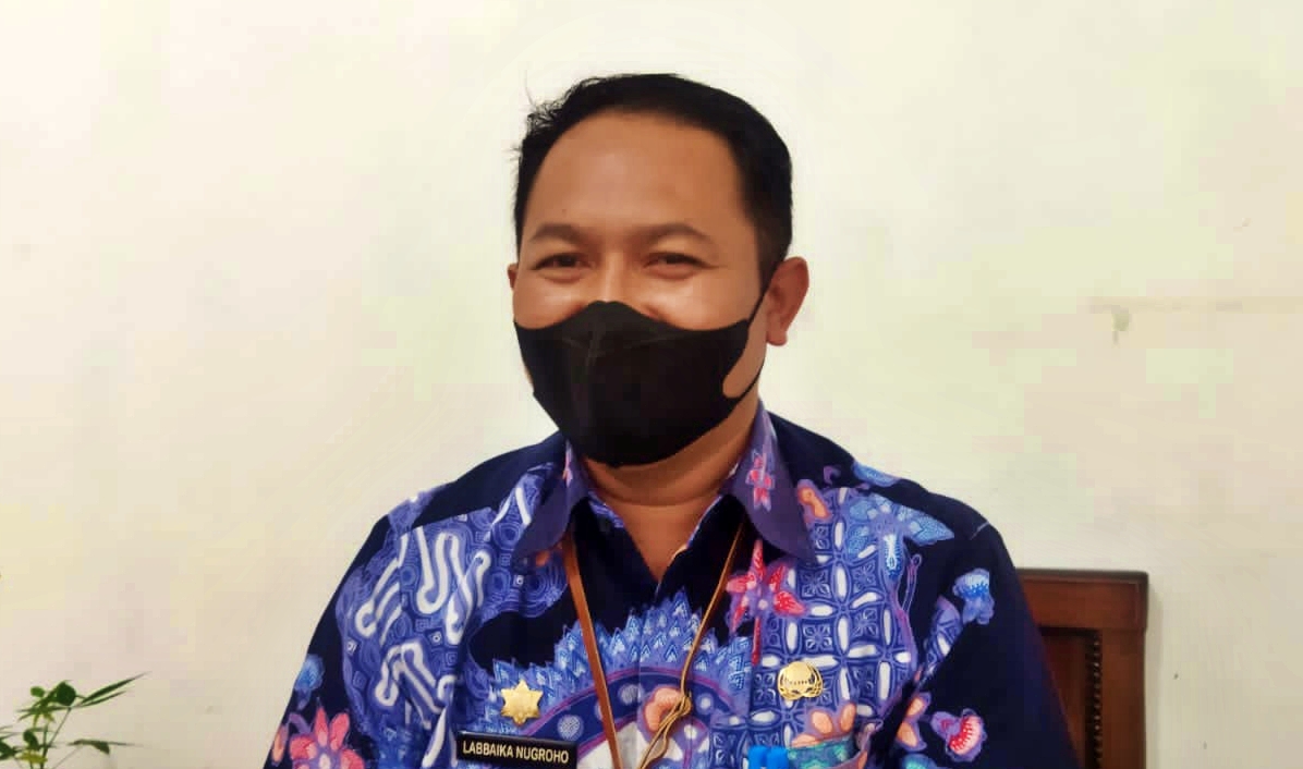 Kepala Dinas Pemberdayaan Masyarakat dan Desa (Dispermades) Kabupaten Magelang Labbaika Nugroho saat dibicarakan soal perangkat desa yang tak mau divaksin