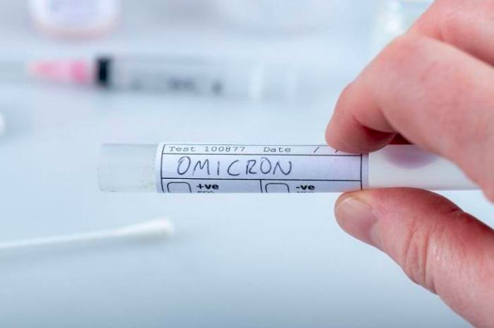 DUH: Corona varian Omicron diklaim kebal vaksin. (gambar: ist)