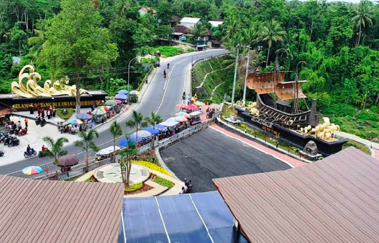 KETAT: Gerbang Samudraraksa di perbatasan Kulon Progo Jogjakarta-Magelang. (foto: ist)