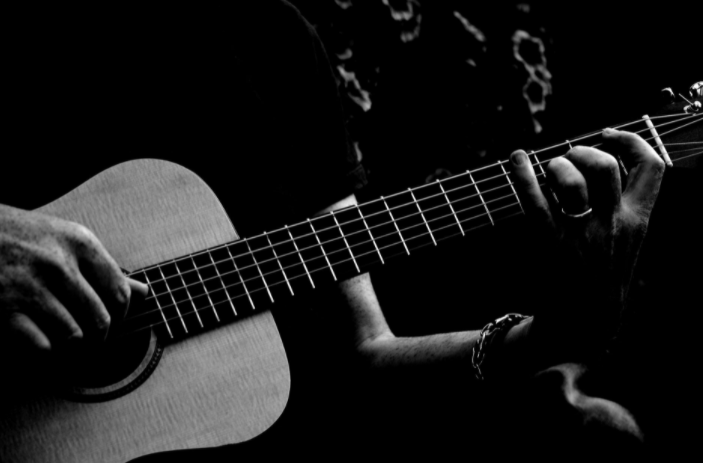 Enak Dinyanyikan Sambil Bermain Gitar, Ini 5 Rekomendasi Lagu Slow Rock