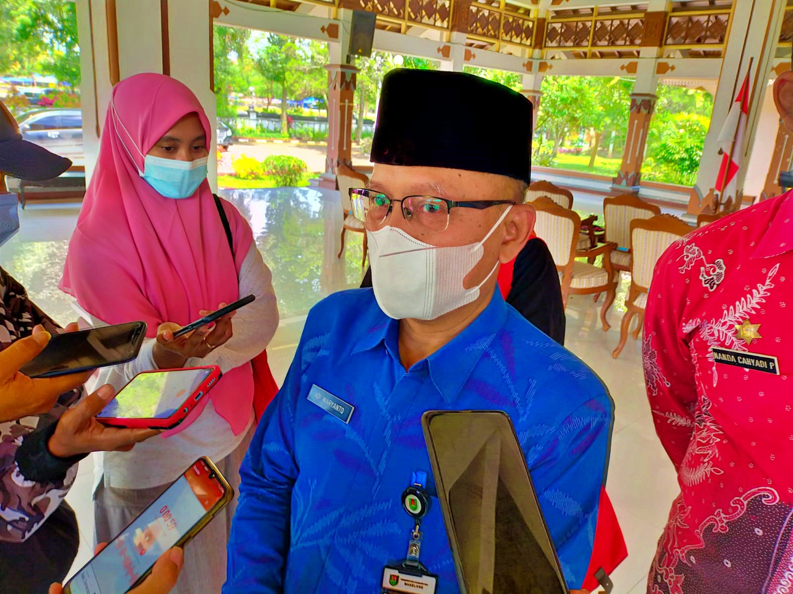 Sekretaris Daerah Kabupaten Magelang, Adi Waryanto saat diwawancarai awak media terkait aktivitas merapi