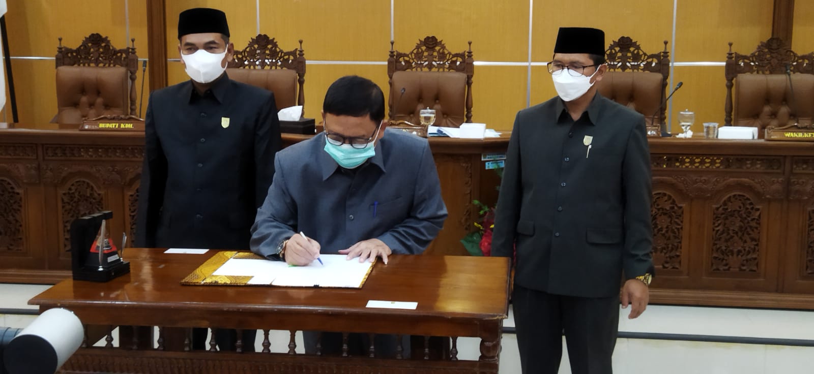 DPRD Kabupaten Magelang Setujui Raperda APBD 2022 dan Usulkan 17 Raperda