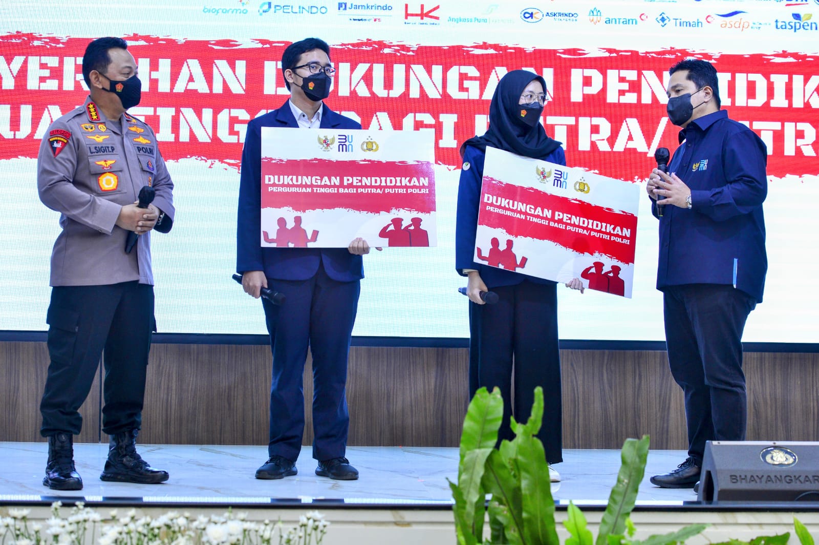 Acara Bantuan Pendidikan Putra-Putri Polri, Kapolri Jelaskan Upaya Wujudkan SDM Unggul