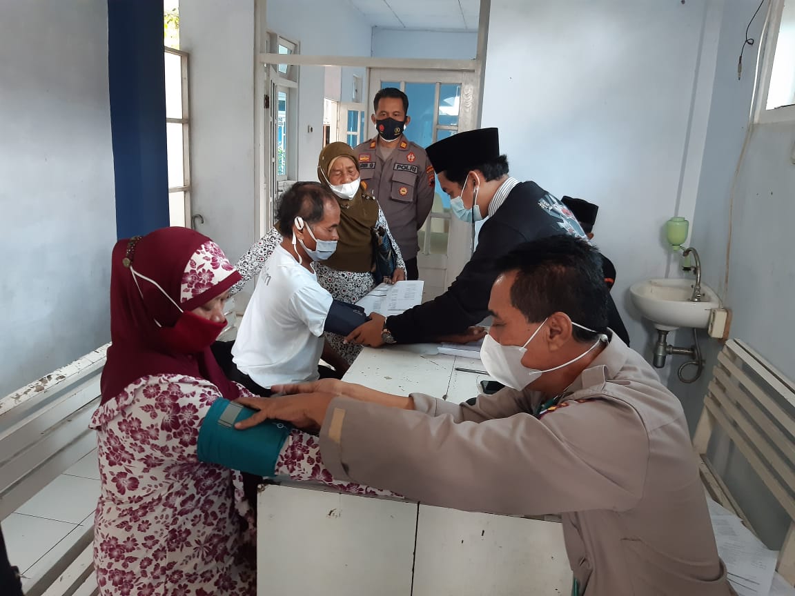 Jamaah Pengajian Ponpes An-Najach Tegalrejo Antusias Ikuti Vaksinasi Covid-19