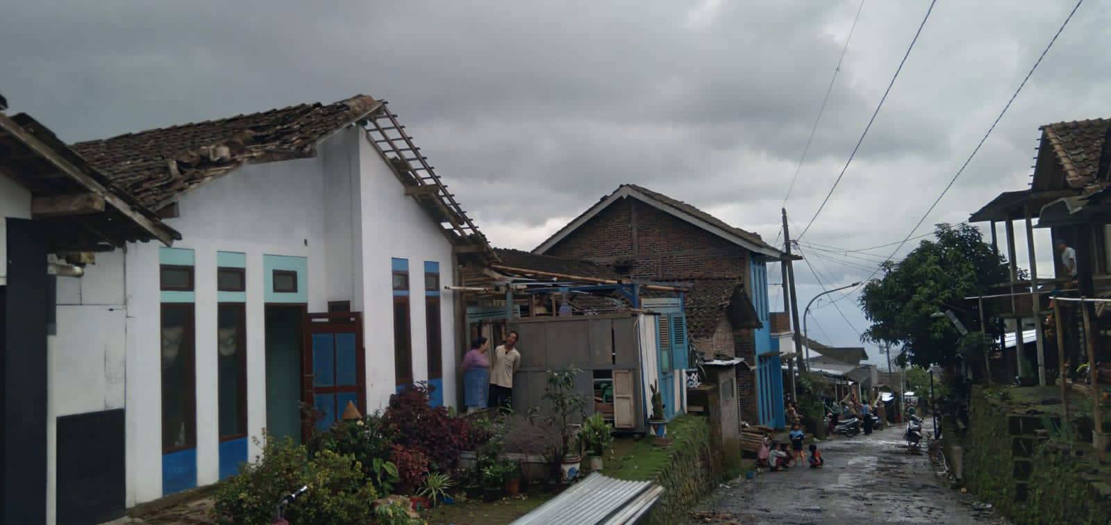 Hujan Disertai Angin di Windusari Magelang, Sejumlah Rumah Rusak Bagian Atap