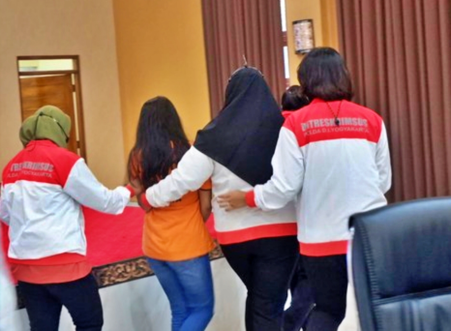 siskaeee saat jumpa pers di Mako Polda DIY