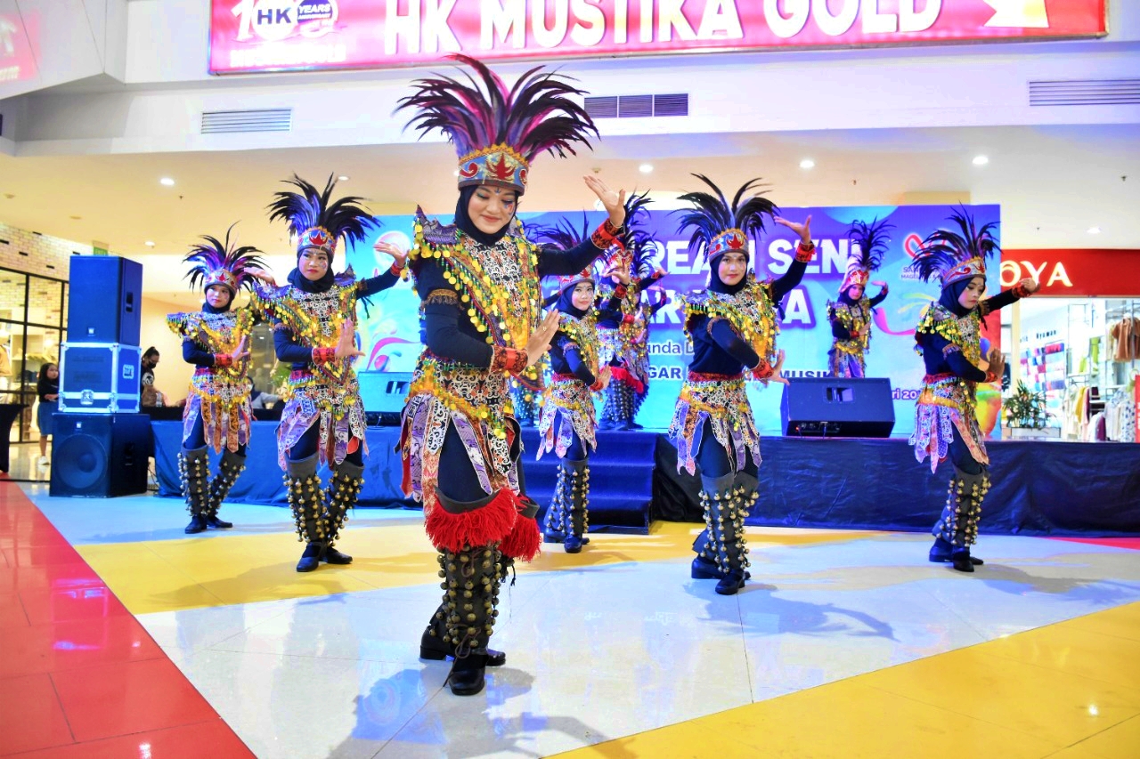 Kemeriahan Tarian Tradisional dari Sanggar Tari Vidia
