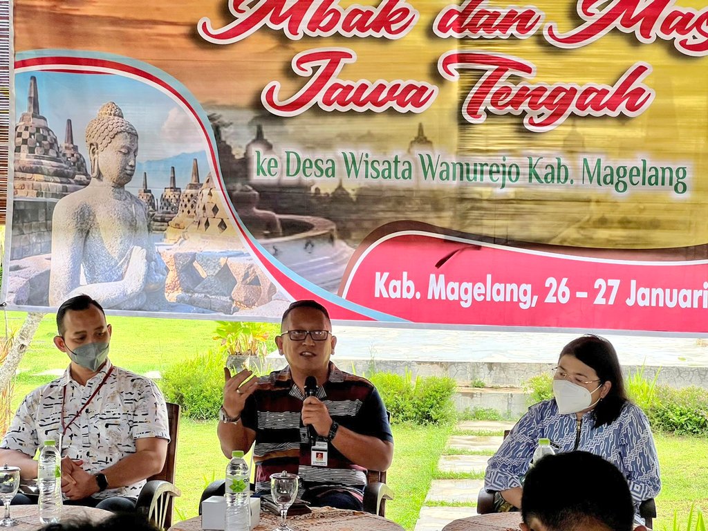 Kepala Disporapar Jateng Sinoeng saat acara di Balkondes Wanurejo Borobudur