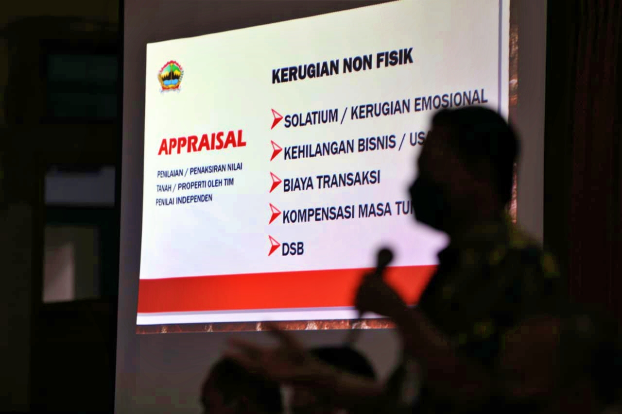 Konsultasi Publik Proyek Jalan Tol Bawen Yogyakarta di Secang yang terkena Tanah Wakaf dan aspek ganti kerugian