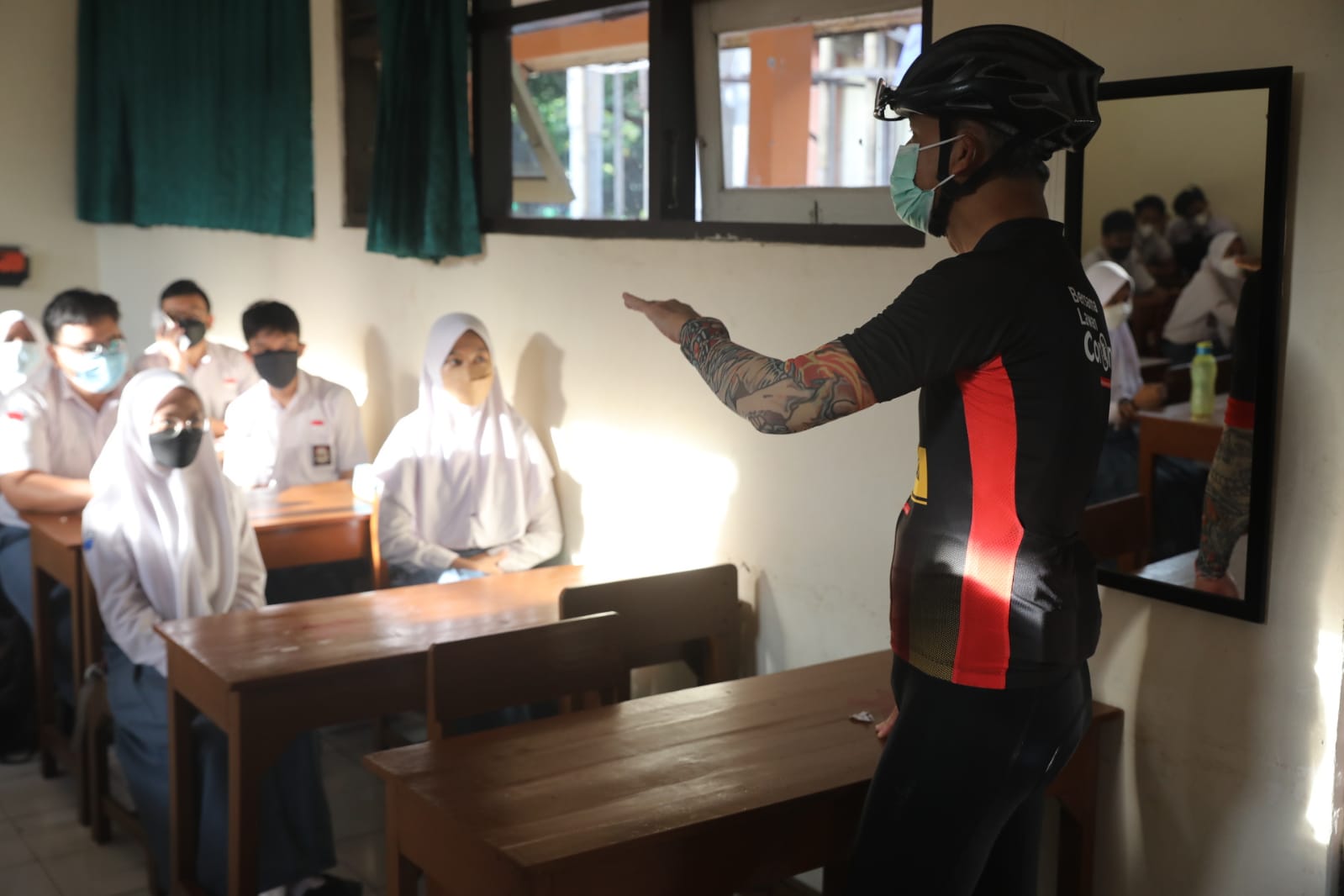 Sidak Sekolah PTM 100 Persen, Ini Pesan Ganjar