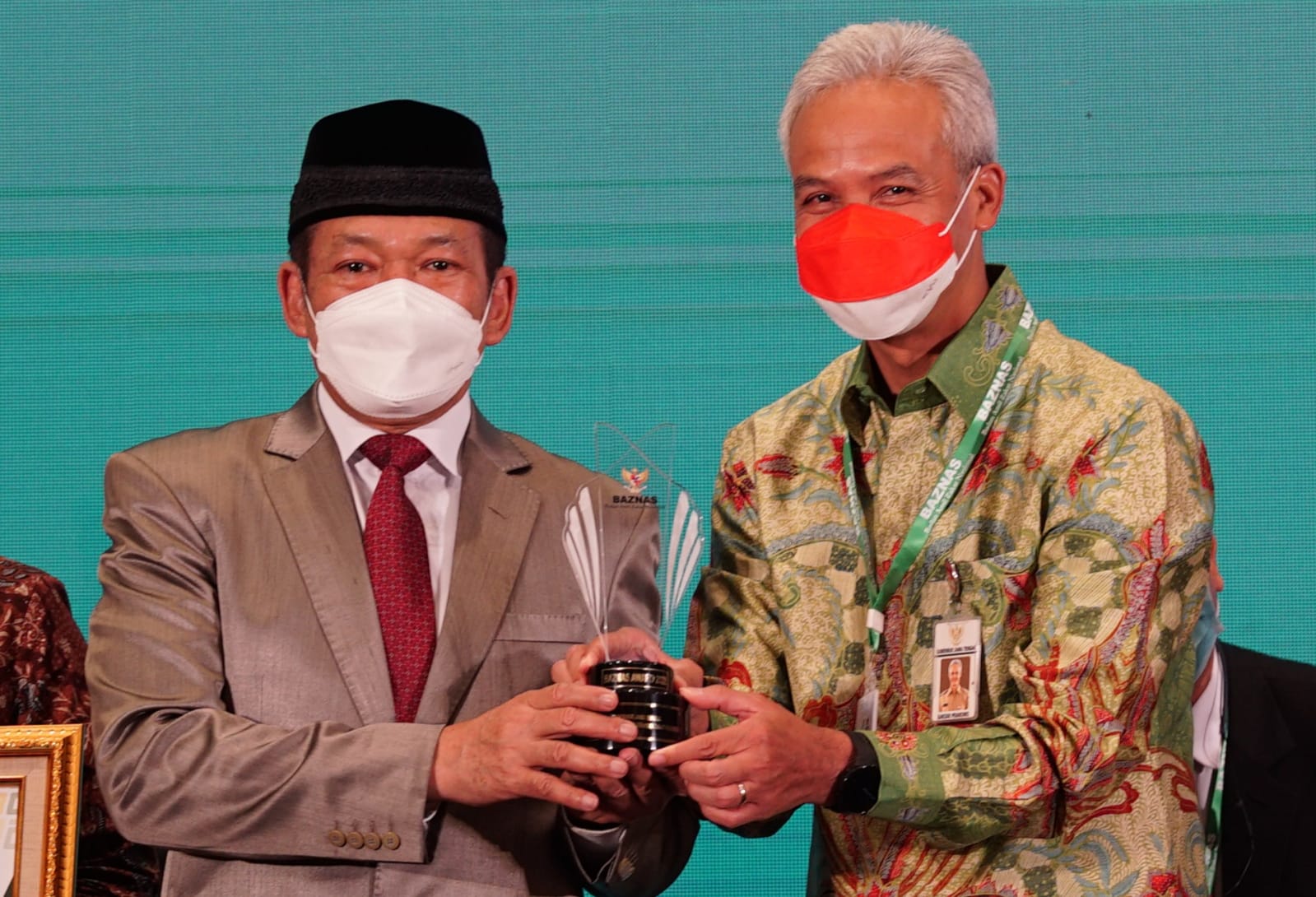 Ganjar Raih Penghargaan dari Baznas Sebagai Gubernur Pendukung Gerakan Zakat Indonesia