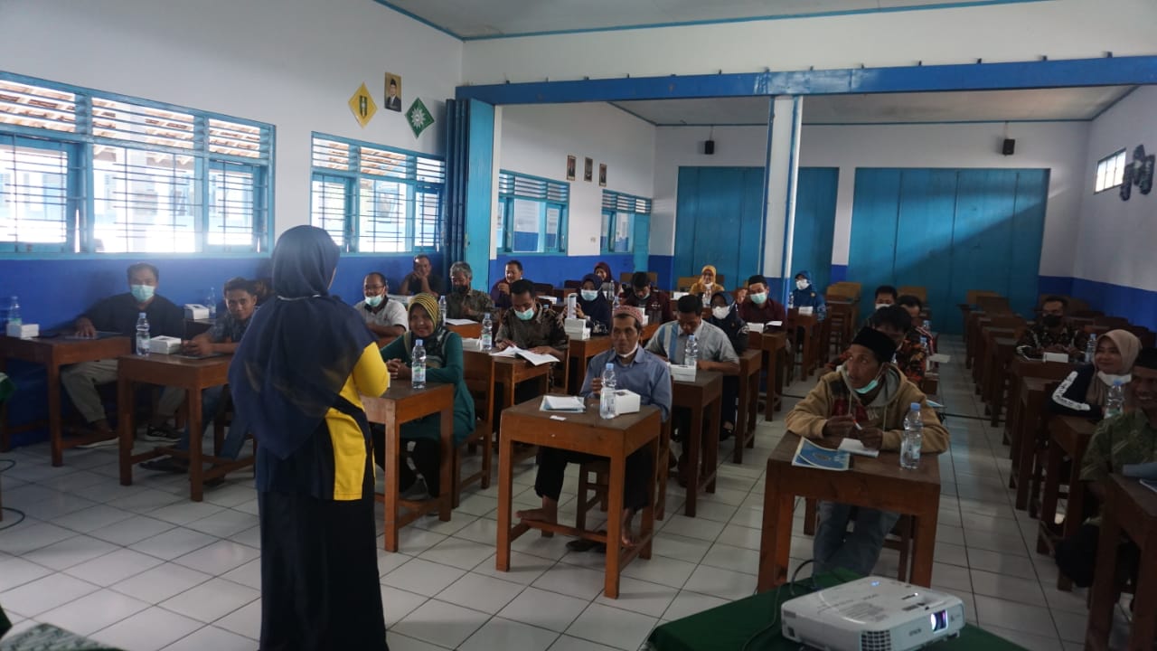 MTCC Unimma Gelar Pelatihan Budidaya Tanaman Hias, Anggrek dan Aglonema