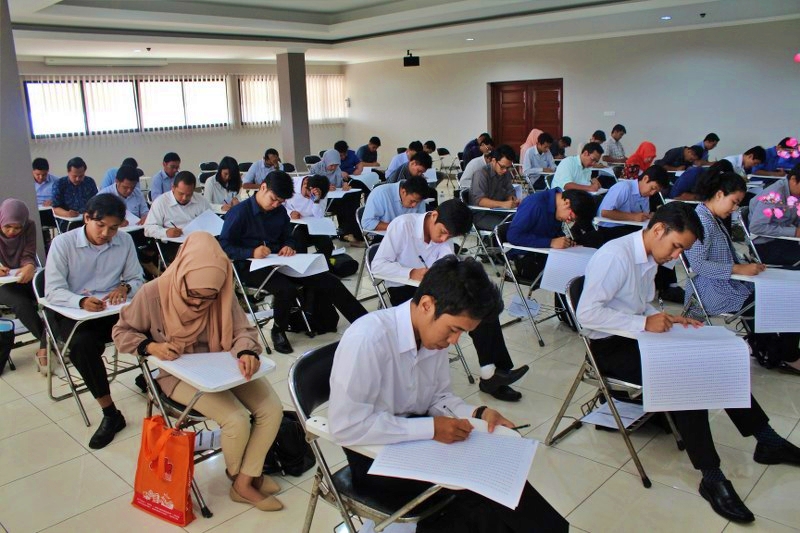 ilustrasi para pencari tenaga kerja