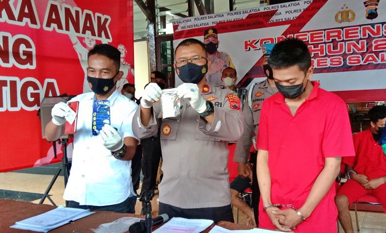 pemuda asal Cacaban Magelang edarkan narkoba di alun alun pancasila ditangkap Polisi