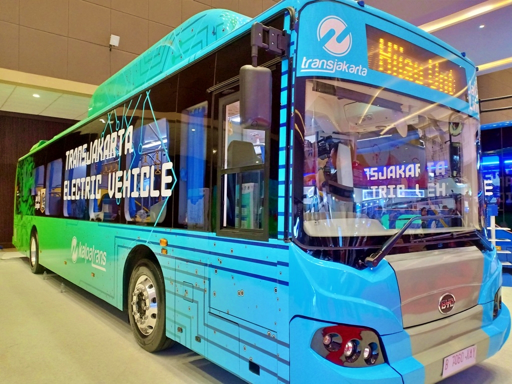 Bus Listrik BYD Transjakarta diproduksi dan dirakit oleh Karoseri di Magelang