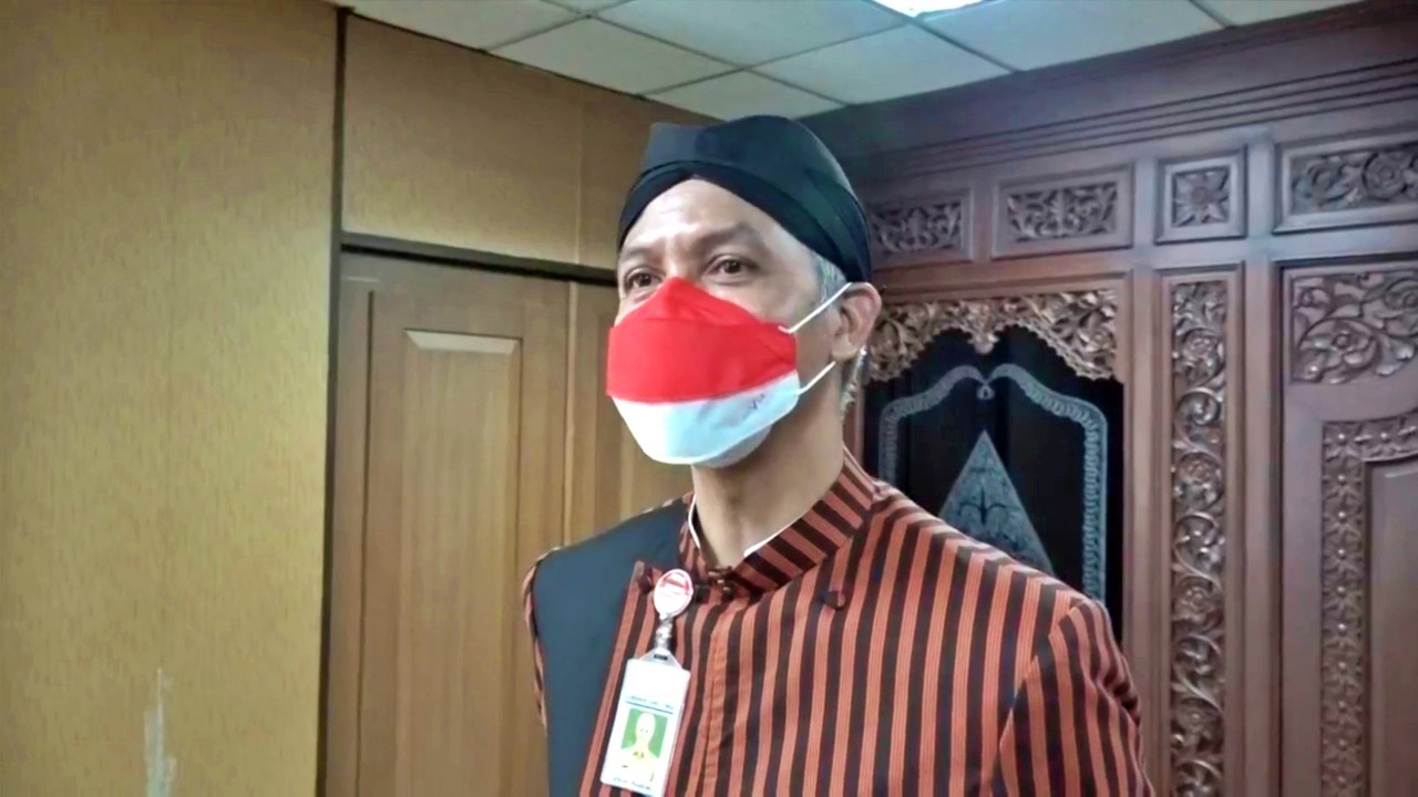 Ganjar Pranowo saat diwawancarai awak media terkait wadas