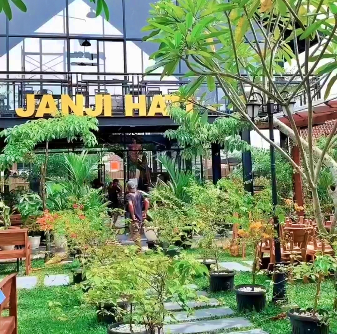 Garden Kafe Janji Hati Borobudur