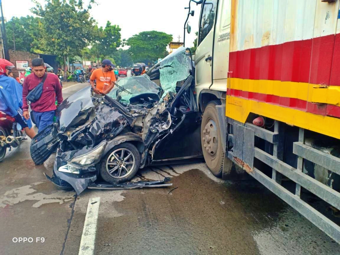 Kecelakaan karambol di Jalan Tol Jatingaleh Semarang