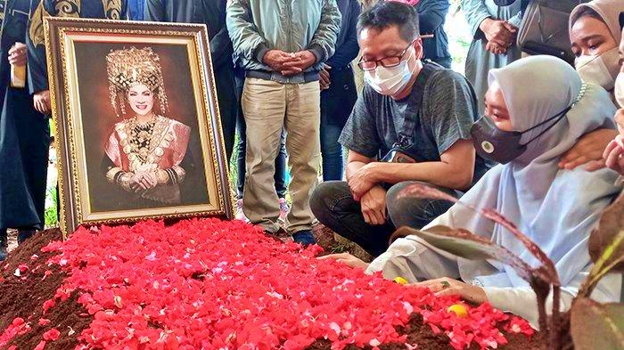 Makam Dorce Gamalama_Foto istimewa