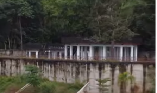 Belum Ada Pengelola, Gerbang Samudra Raksa Mulai Berlumut dan Berkesan Kotor