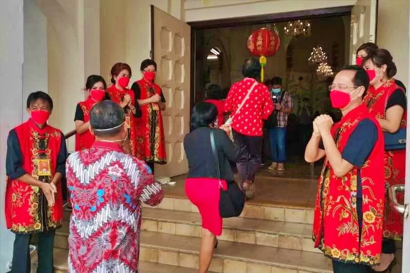 Umat Katolik Gereja Santo Antonius Padua Muntilan gelar Misa Imlek
