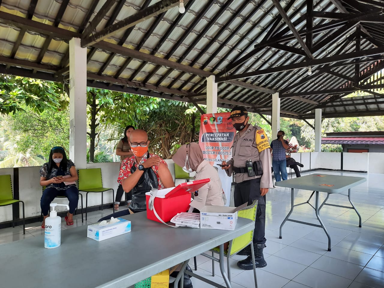 Polres Magelang Kota Gelar Vaksinasi Booster di Taman Kyai Langgeng