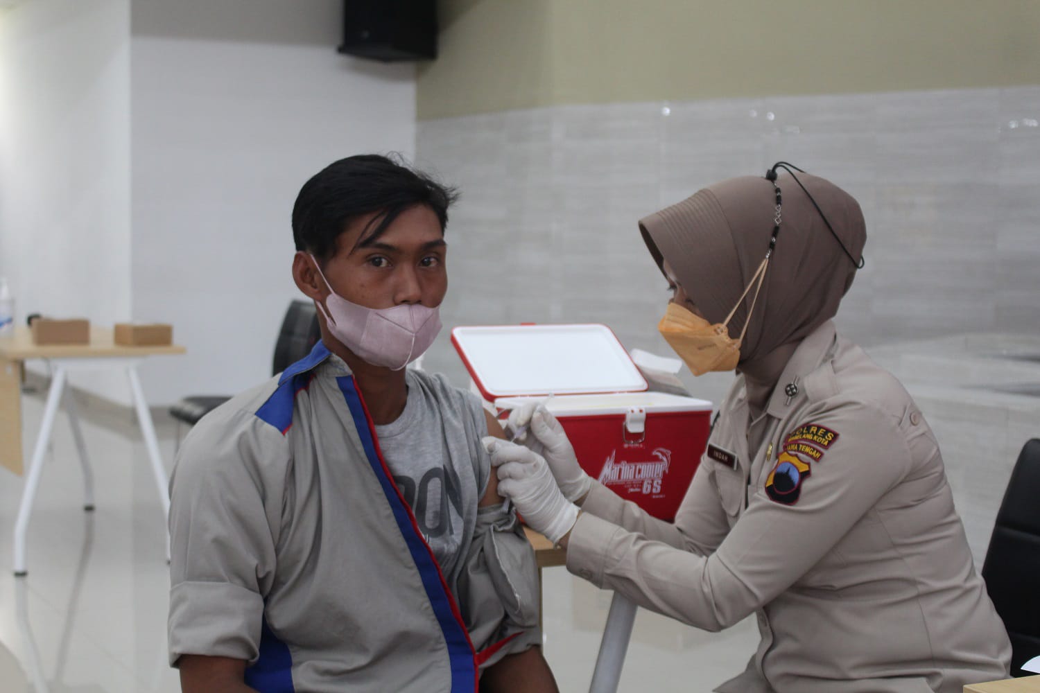 Si Dokkes Polres Magelang Kota dan Untidar Gelar Percepatan Vaksinasi