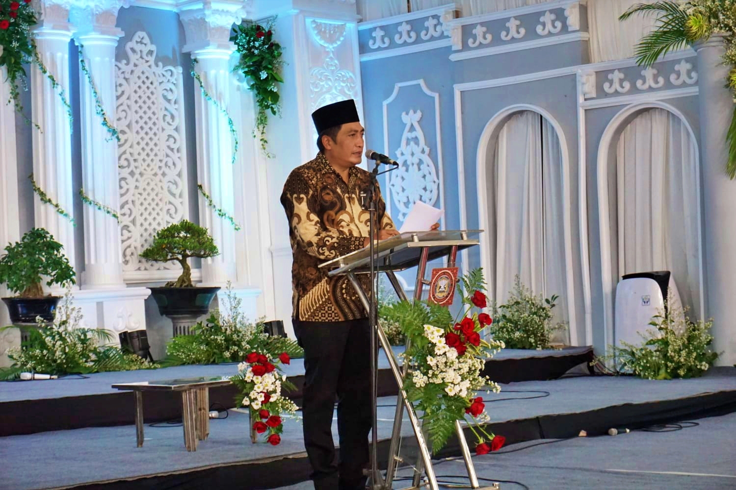 Bupati Magelang saat hadir di Ponpes Darussalam Timur Watucongol