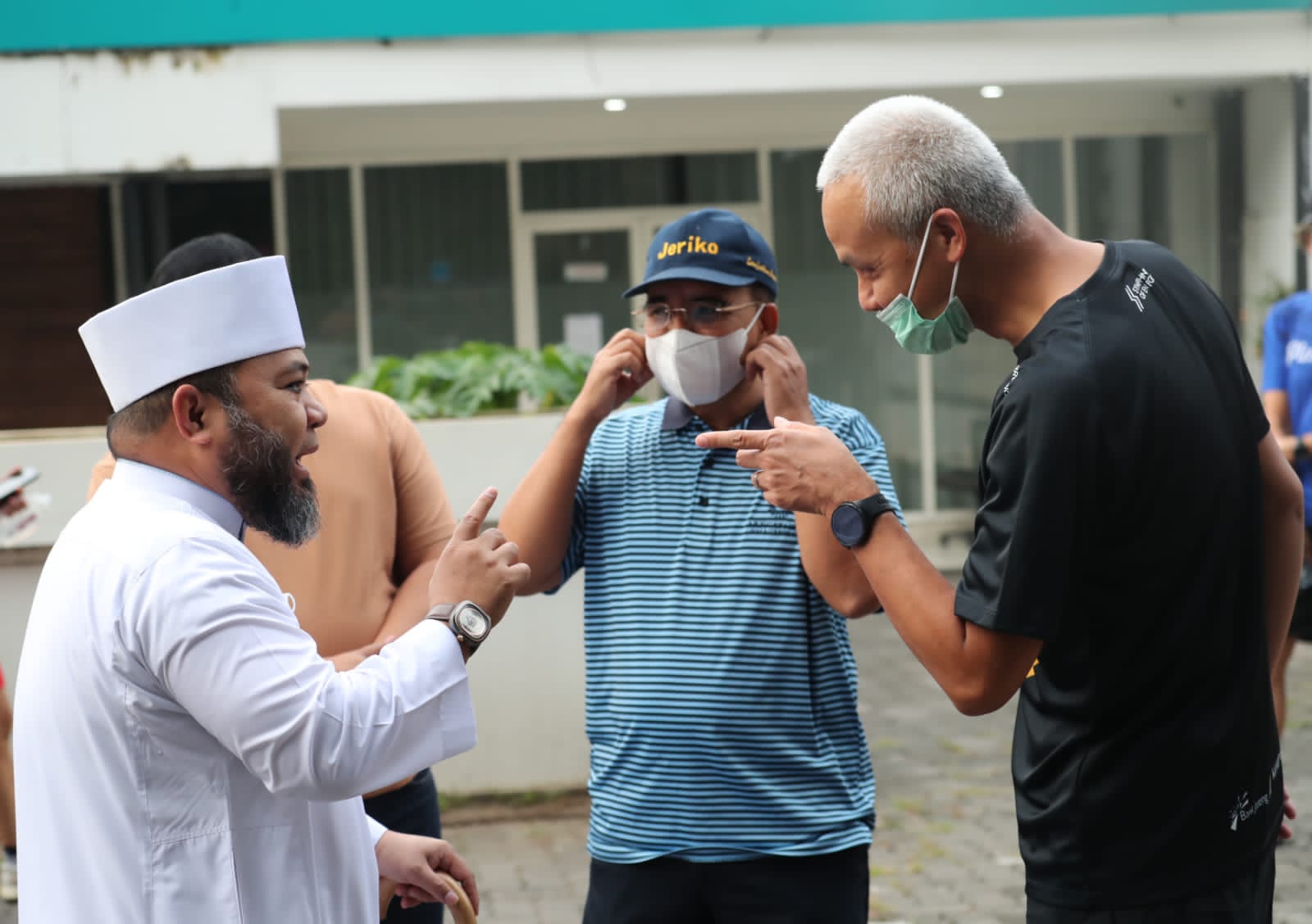 Keseruan Wali Kota Kupang Olahraga Pagi Bersama Ganjar Pranowo