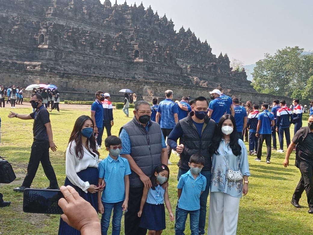 Sebelum Jokowi, Hari Ini SBY Juga Kunjungi Borobudur