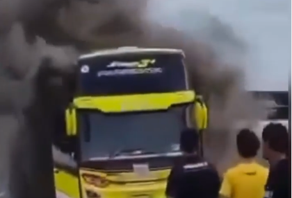 Bus Rombongan Wisata Terbakar di Tol Pandaan, 48 Penumpang Selamat
