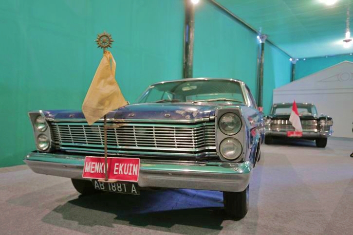 Sebuah mobil salah satu arsip peninggalan Sri Sultan Hamengku Buwono IX ikut dalam pameran oleh keraton Jogja_Foto istimewa