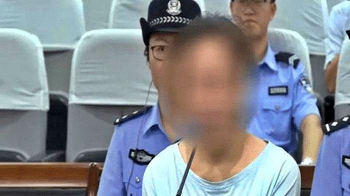 Seorang wanita bersuami jalani sidang setelah hidupi brondong selama 10 tahun