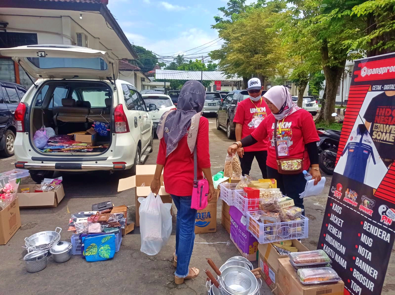 UMKM Kabupaten Magelang buka lapak bazar di Komplek Pemkab