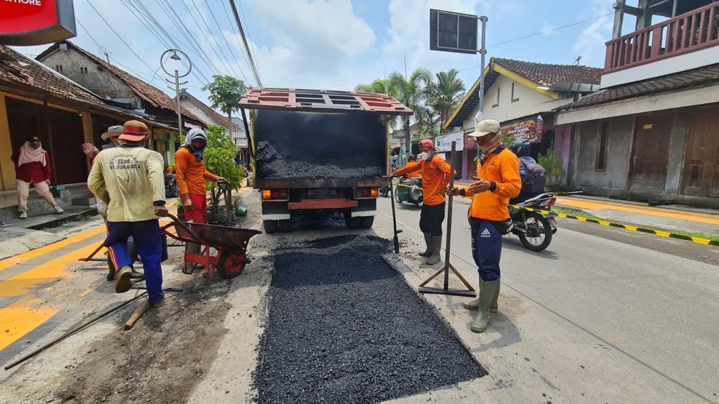 2.404,741 Km Jalan Provinsi Jateng: 77,90 Persen Kondisi Baik, Sisanya Rusak Ringan dan Sedang