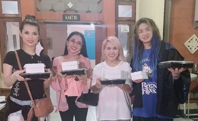 Tiba di Bali, Miyabi Sambangi Panti untuk Bersedekah dan Ucapkan Selamat Berbuka Puasa